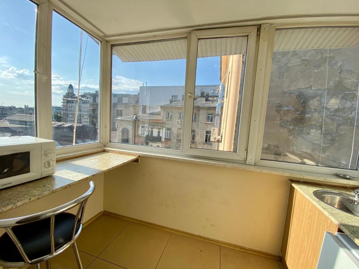 Central Apartments Odessa Buitenkant foto